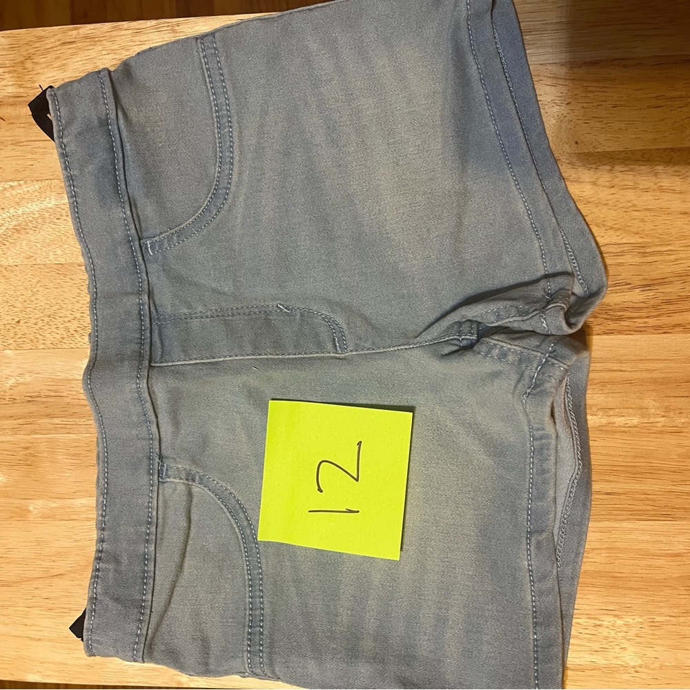 Levi's Kids Gray Shorts